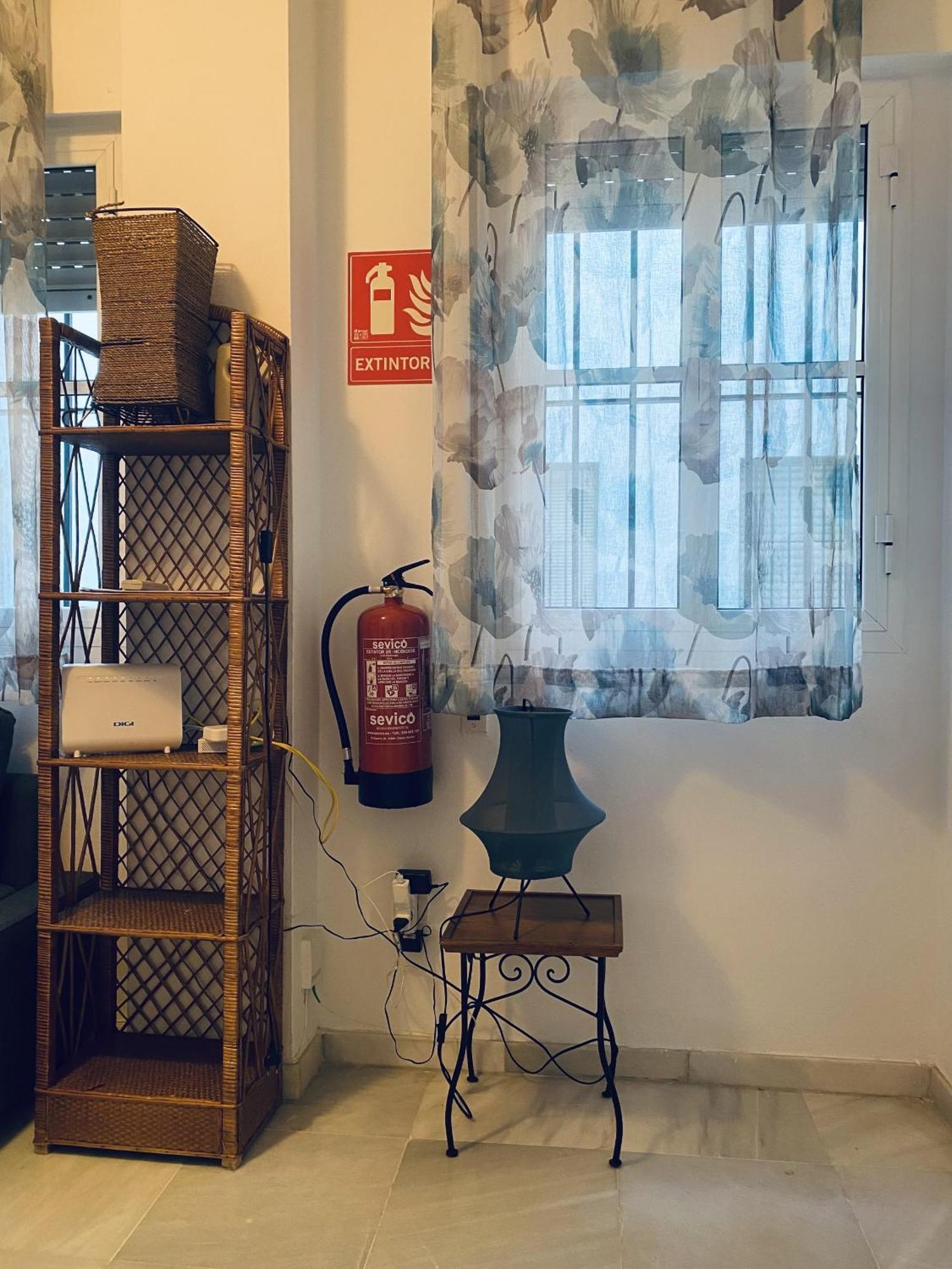 Luminoso Y Amplio Apartamento En El Centro Historico De Sevilla Buitenkant foto